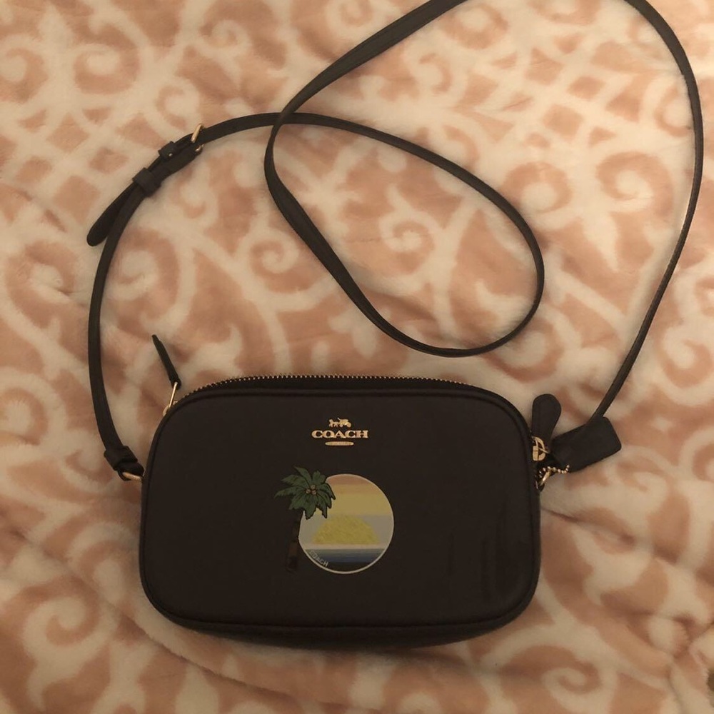 ❌SOLD❌Coach palm tree crossbody